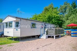 Daisy's luxury caravan at tattershall lakes - Tumby