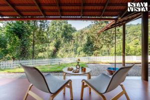 StayVista at Villa Estuaire Homestay A Cozy Riverside Escape with Lawn & Free Breakfast