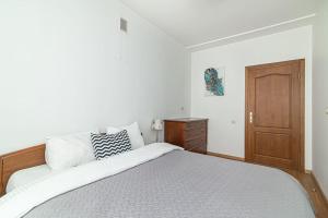Comfortable Apartment with Great Location, Latviu 15