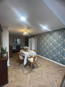 Carnegie Library Christie Apt