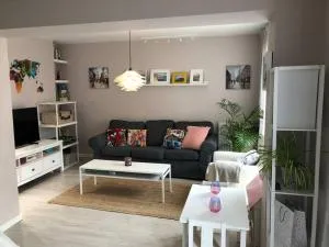 Entire three bed house with garden - 温特伯恩