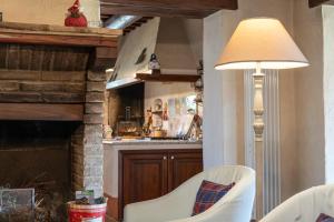 Tenuta di campagna con piscina immersa nel verde