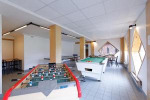 Hotels Hotel Club Le Risoux : photos des chambres
