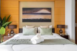 GuestReady Holiday Homes - Downtown Dubai delight