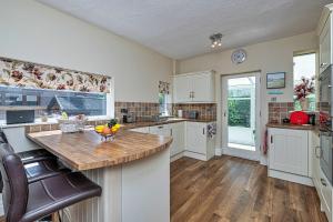 Finest Retreats - Penrhyn Avenue