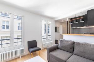 Stylish Paris Apartment near Louvre & Notre-Dame