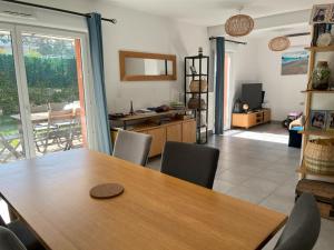 Maisons de vacances Maison 6 personnes St Cannat - 15 min Aix en Provence : photos des chambres