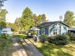 Chalet Sandsjöfors by Interhome