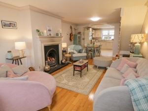 3 Coastguard Station