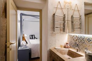 Standard Double Suite room in Masseria della Piana