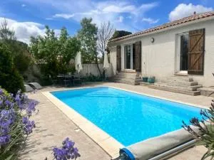 Oleander- Spacious Villa with Private Pool & Garden Sleeps 6 - Puimisson