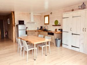 Maisons de vacances La Poussada, maisons ecologiques avec vue mer : photos des chambres