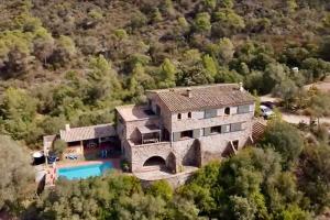 Masia mit Swimmingpool für 8 Personnen