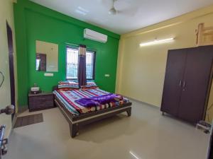 Maa Madhvadi Hotel & Restaurant