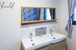 Appartements A 800 m de la plage, 6 chambres 13 pers tout confort : photos des chambres