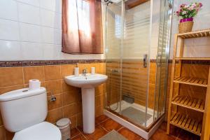 Cozy cottage in Nerja , Malaga. Private pool. WIFI