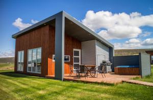 Two-Bedroom Cottage room in Einishus Cottages