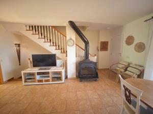 Sagaró sea house-garden-barbacue-8 pax-sea view