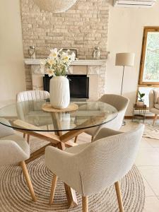 Pebble Bay Paradise House