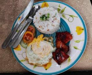 Ferellee Beach Front Inn