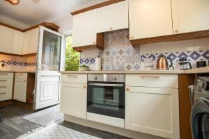 Characterful Countryside Retreat - Pass the Keys