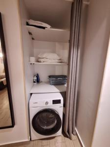 Appartements Charmant Appartement paisible a 5 mn en voiture de la plage : photos des chambres