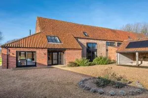 Mill Hill - West Raynham