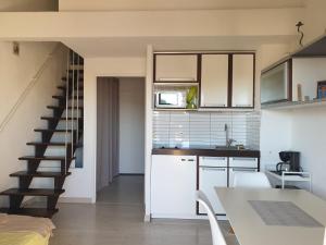 Appartement climatisé à 800m de la plage