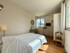 Maisons de vacances Maison 4 pieces tout confort avec jardin et terrasse pres de la plage et des commerces - FR-1-377-31 : photos des chambres