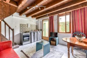 Le Patio de la Bastide avec Terrasse & Netflix - Quartier paisible