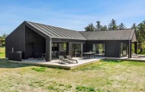 Stunning Home In Saltum With Sauna - Tylstrup