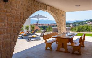 Pet Friendly Home In Vrbnik With Wifi