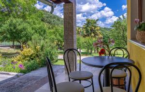 Nice Apartment In Karojba With Wifi