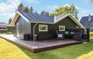Cozy Home In Frørup With Kitchen