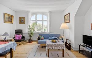 2 Bedroom Nice Apartment In Vordingborg