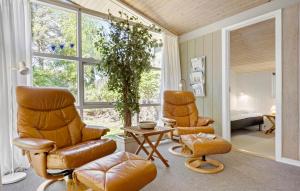 Three-Bedroom Holiday Home In Glesborg