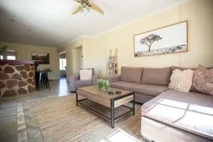 The Bushveld Farmhouse in Mabalingwe Nature Reserve - Warmbaths