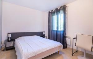 Maisons de vacances Nice Home In Plan-D-aups-Sainte-Bau : photos des chambres