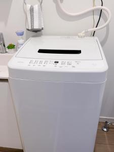 一个人旅行 西新宿站步行8分 新宿站徒步16分 JR山手线新大久保站步行15分 免费WiFi