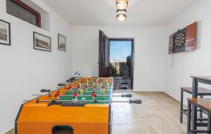 Amazing Home In Prizna With House Sea View 