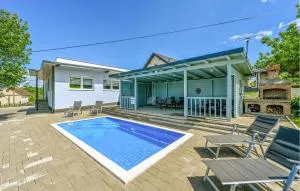 2 Bedroom Beautiful Home In Lepoglava - Ivanec