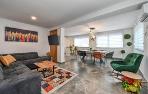 2 Bedroom Beautiful Home In Lepoglava 
