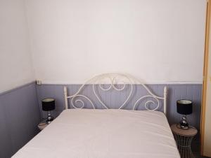 ALPES DE HAUTE PROVENCE , VINON SUR VERDON , UN DES PLUS BEAUX VILLAGE PROVENÇAL DE FRANCE POUR 4 a 5 PERS , TRES GRAND APPT 2 PCES , Tout Confort entièrement équipé