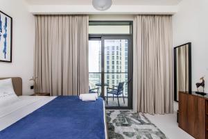 Chic Apartments in Marina Vista Emaar Beachfront