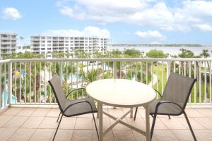Destin West Sandpiper Bld 501 Bay side Condo