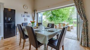 Old Stables, Little Ballthorns Farm