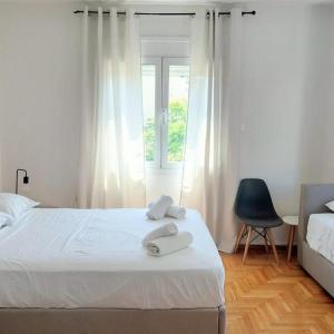 Sunny apartment in Acropolis