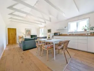 The Stables , Birdham - Donnington