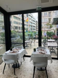 Two-Bedroom Apartment room in Hotel Atlanta Knokke