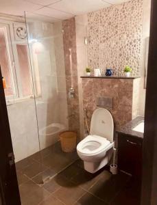 Exotic 3BHK on 12th Floor for Family Only with Cook